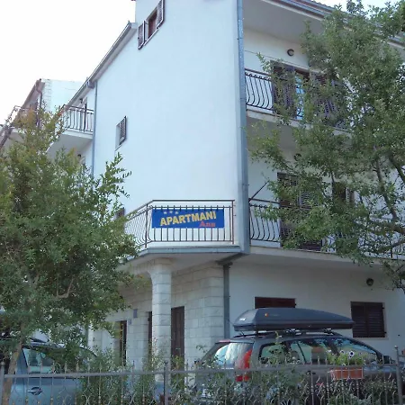 Apartment Ana